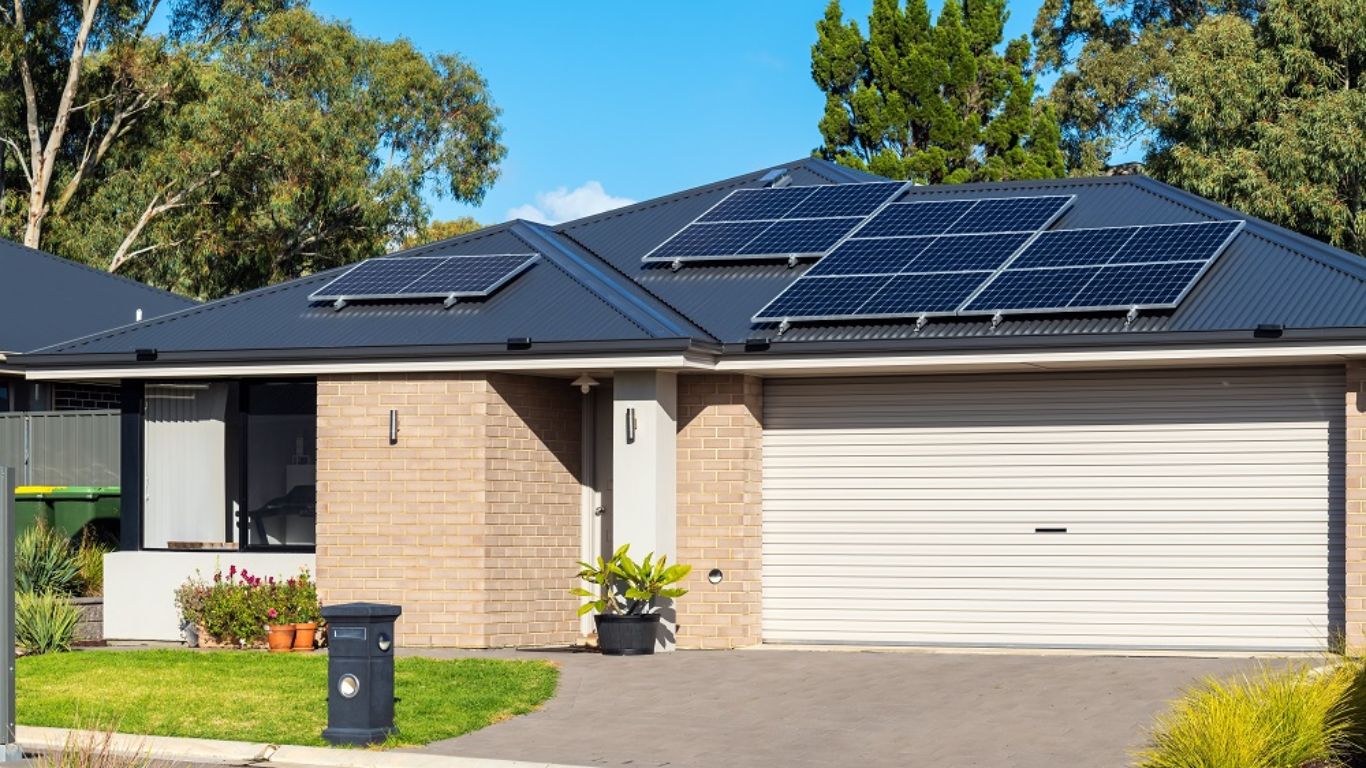 How Much Energy Does a Solar Panel Produce