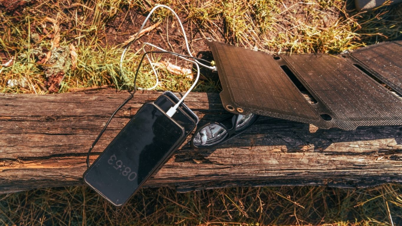 Compact Solar Generator for Camping